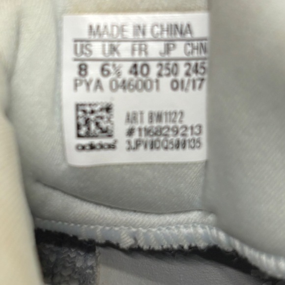 Women’s Adidas Ultra Boost 3.0 Reigning Champ Grey Running Shoes size 8 - Picture 11 of 11